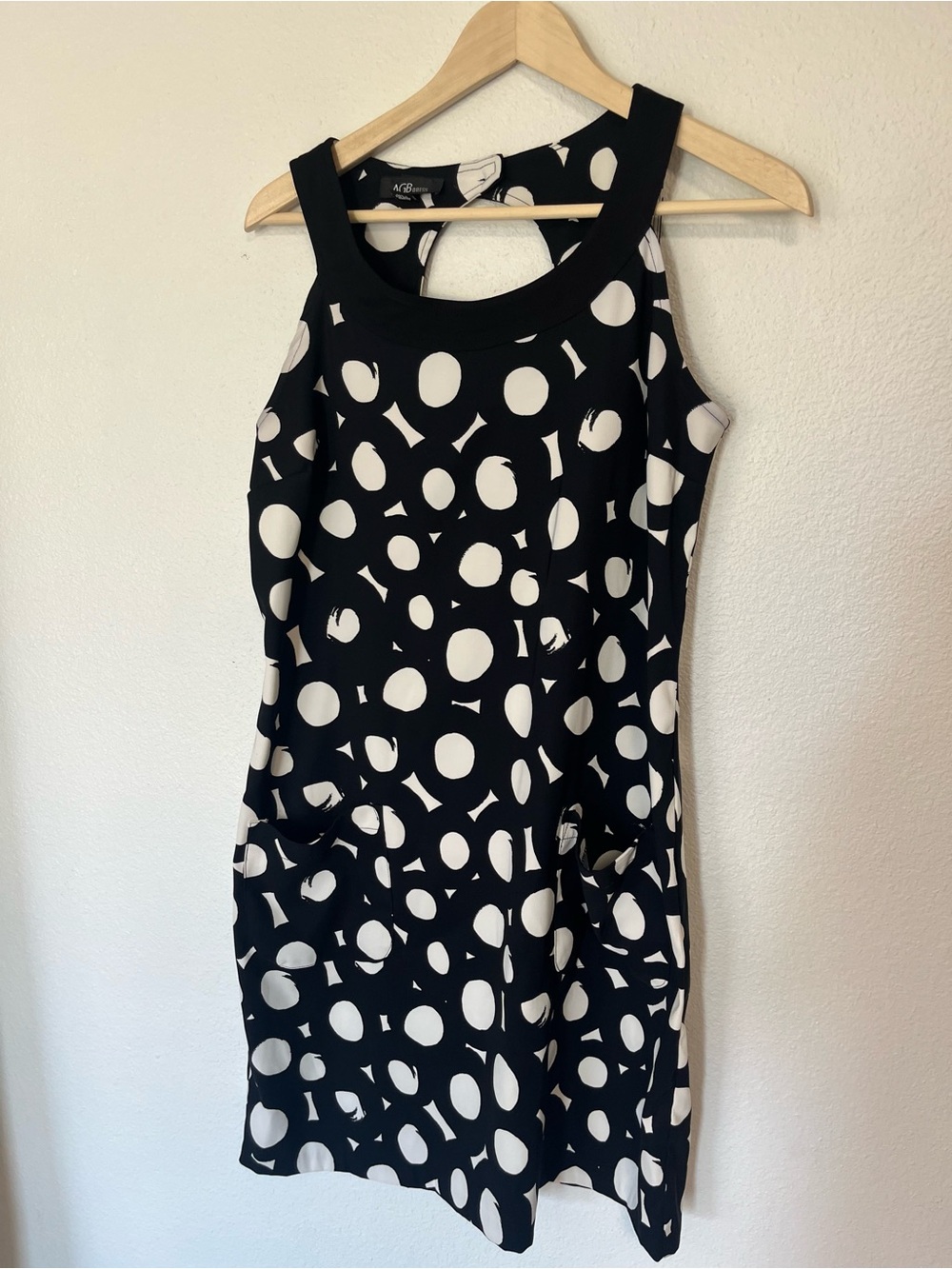 AGB Black and White Polka Dot Sleeveless Shift Dress